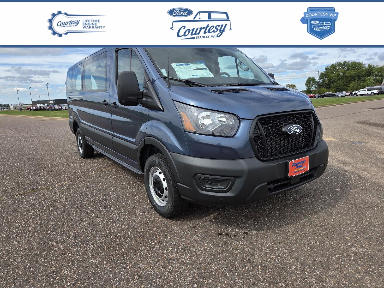 2027 Ford Transit Passenger Wagon XL