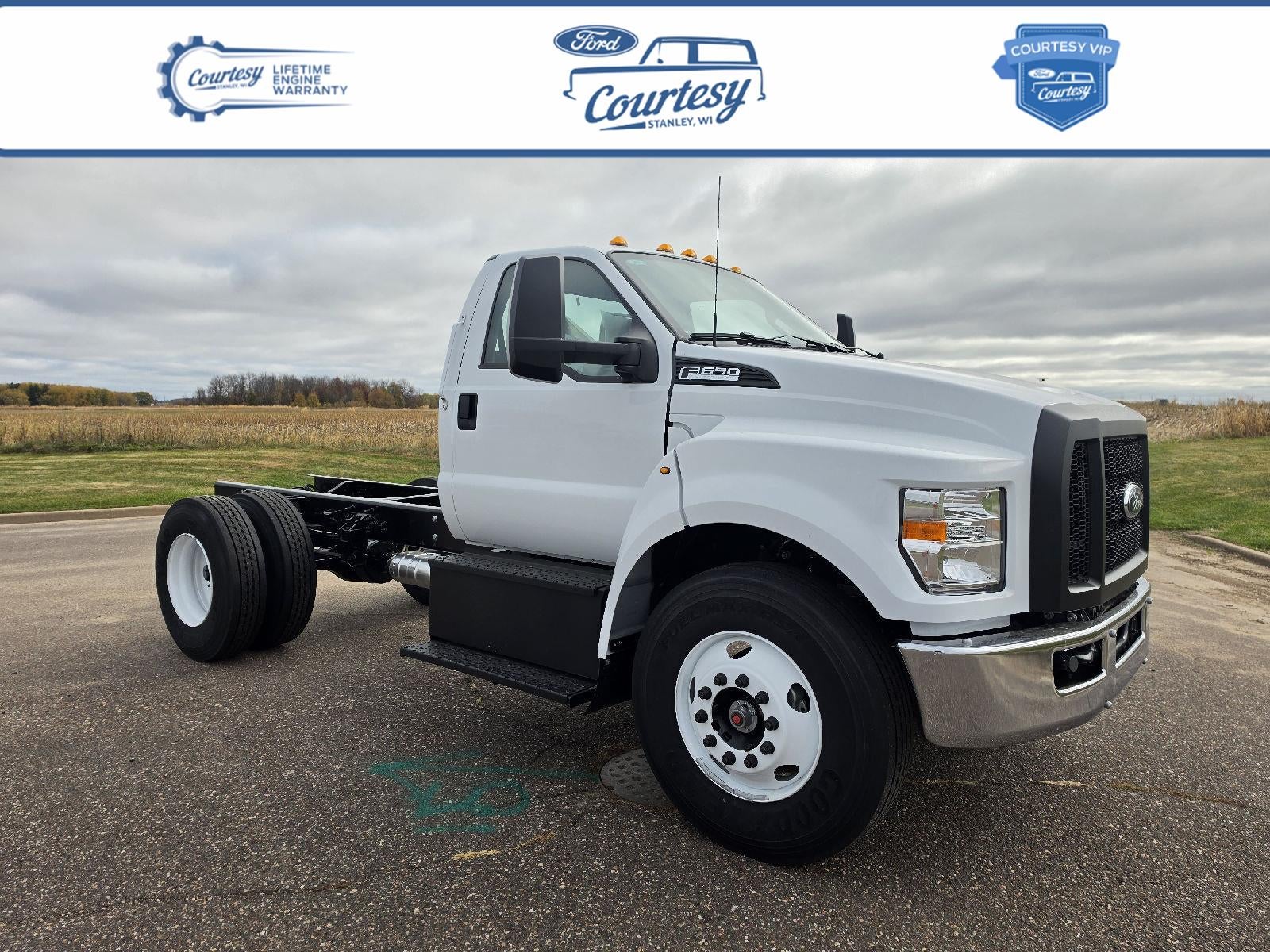 2027 Ford F-650 Straight Frame Gas F-650 SD Gas Straight Frame