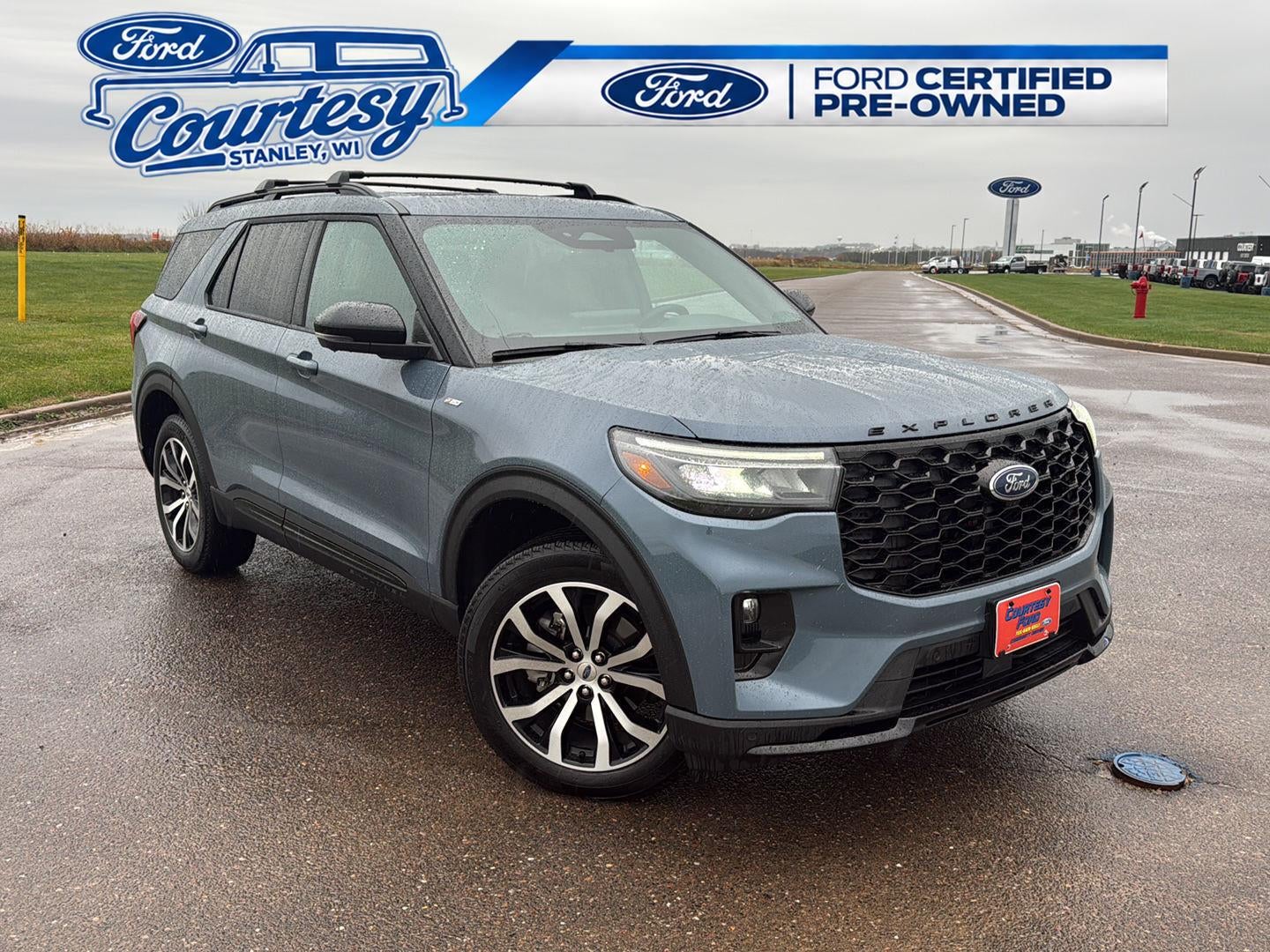 2025 Ford Explorer ST-Line