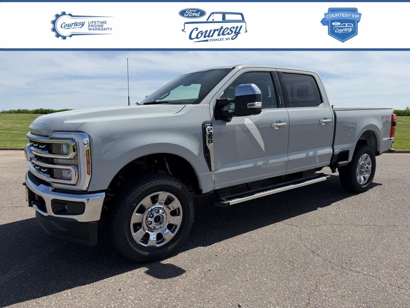 2026 Ford Super Duty F-350 SRW LARIAT