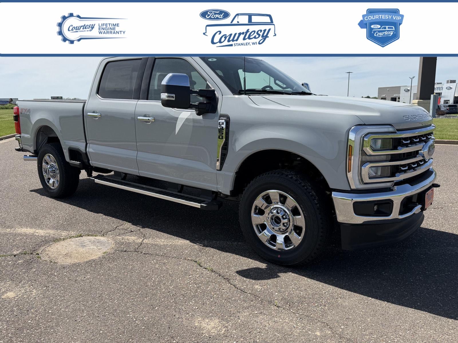 2026 Ford Super Duty F-350 SRW LARIAT