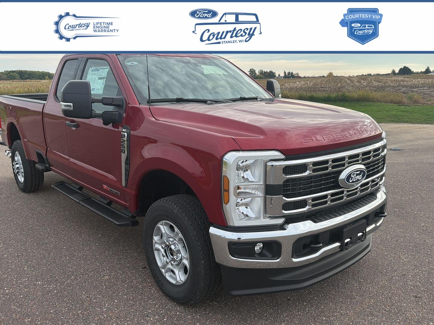 2027 Ford Super Duty F-250 SRW XLT