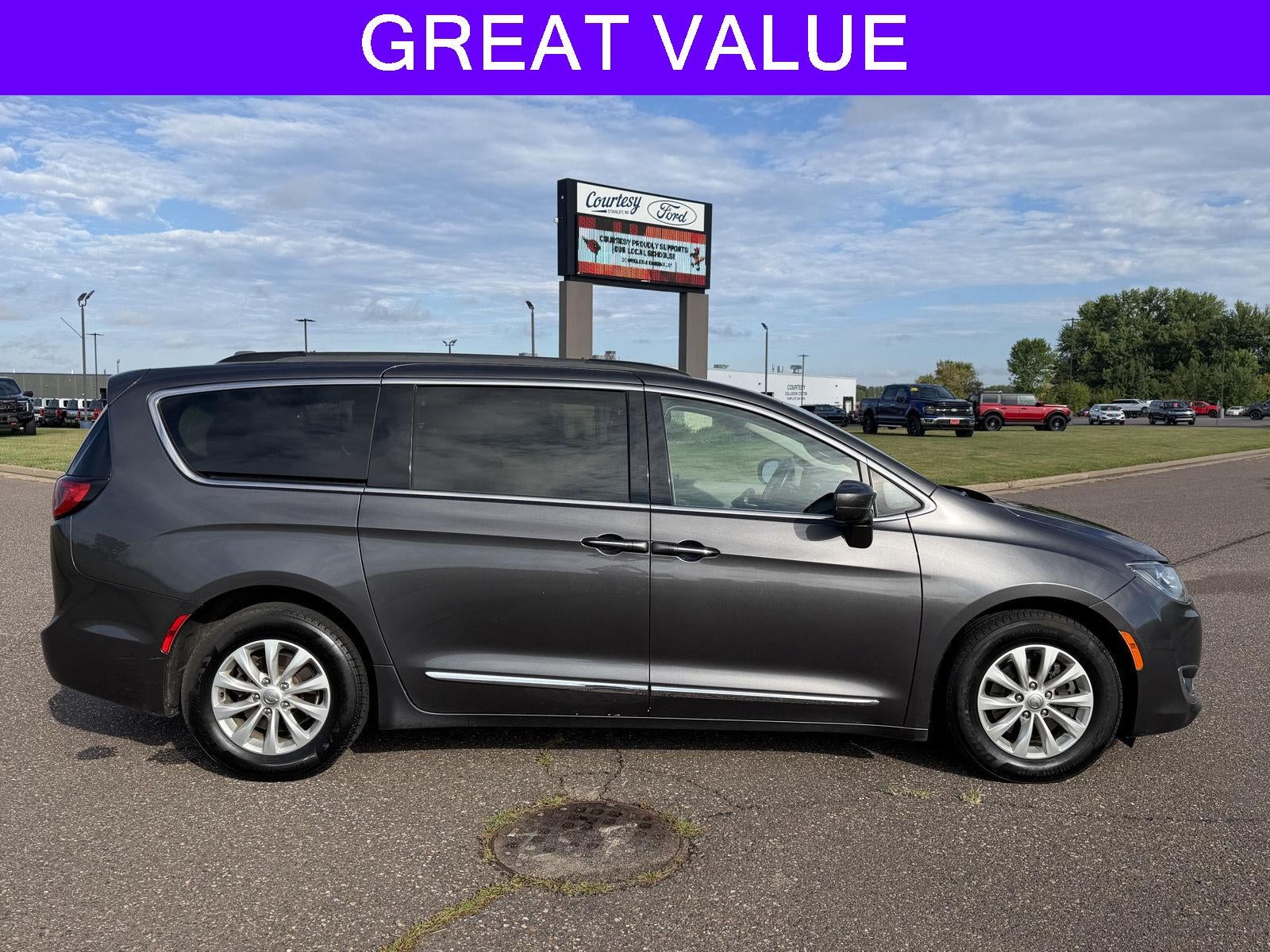 2017 Chrysler Pacifica Touring L