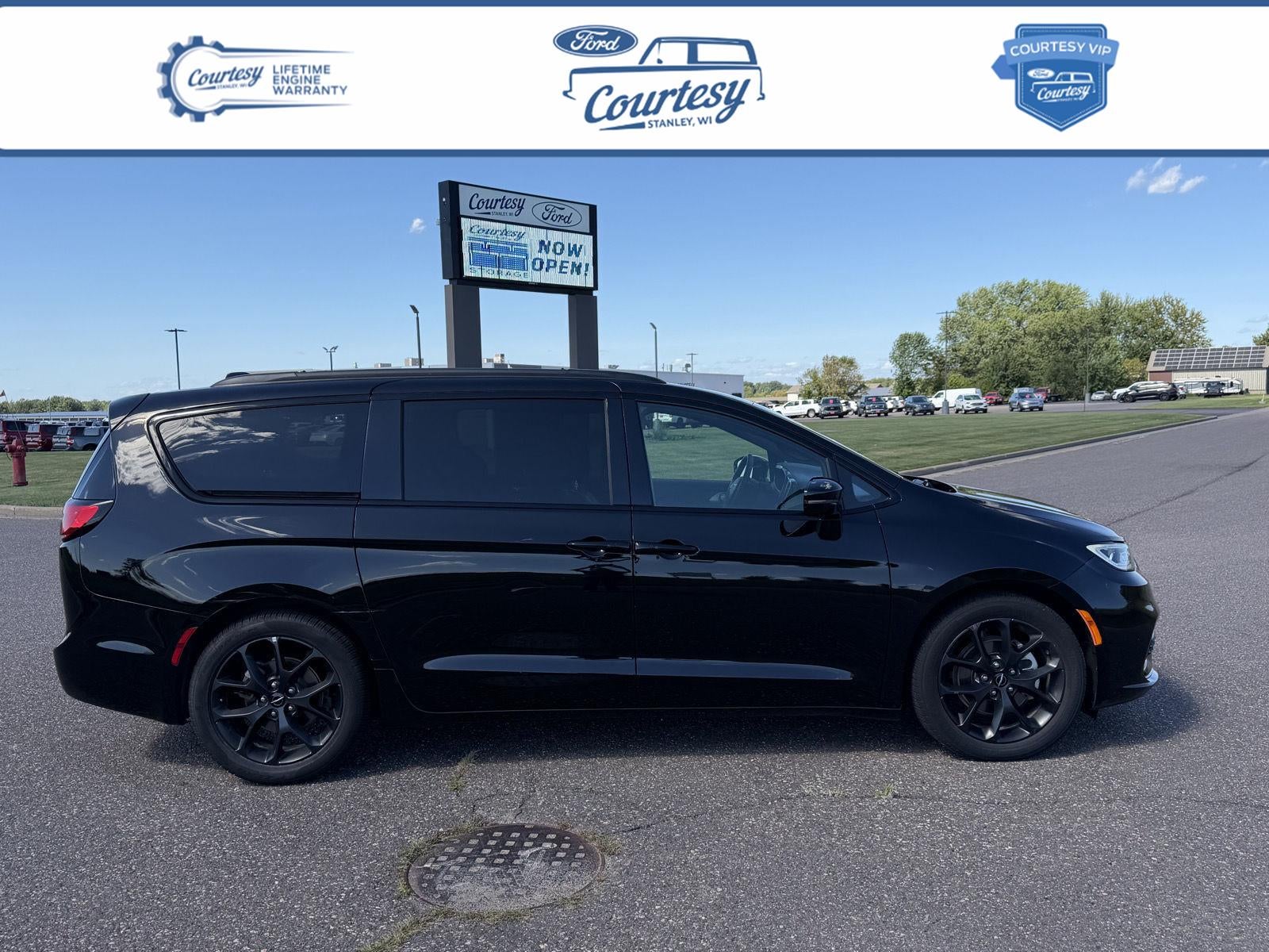 2025 Chrysler Pacifica Limited