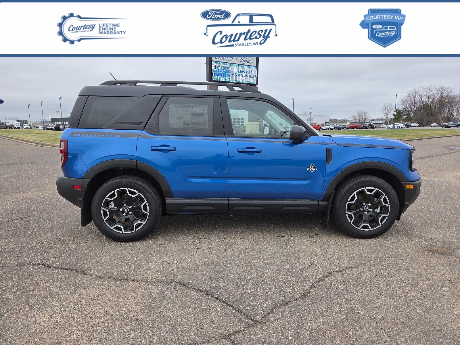 2025 Ford Bronco Sport OUTER BANKS