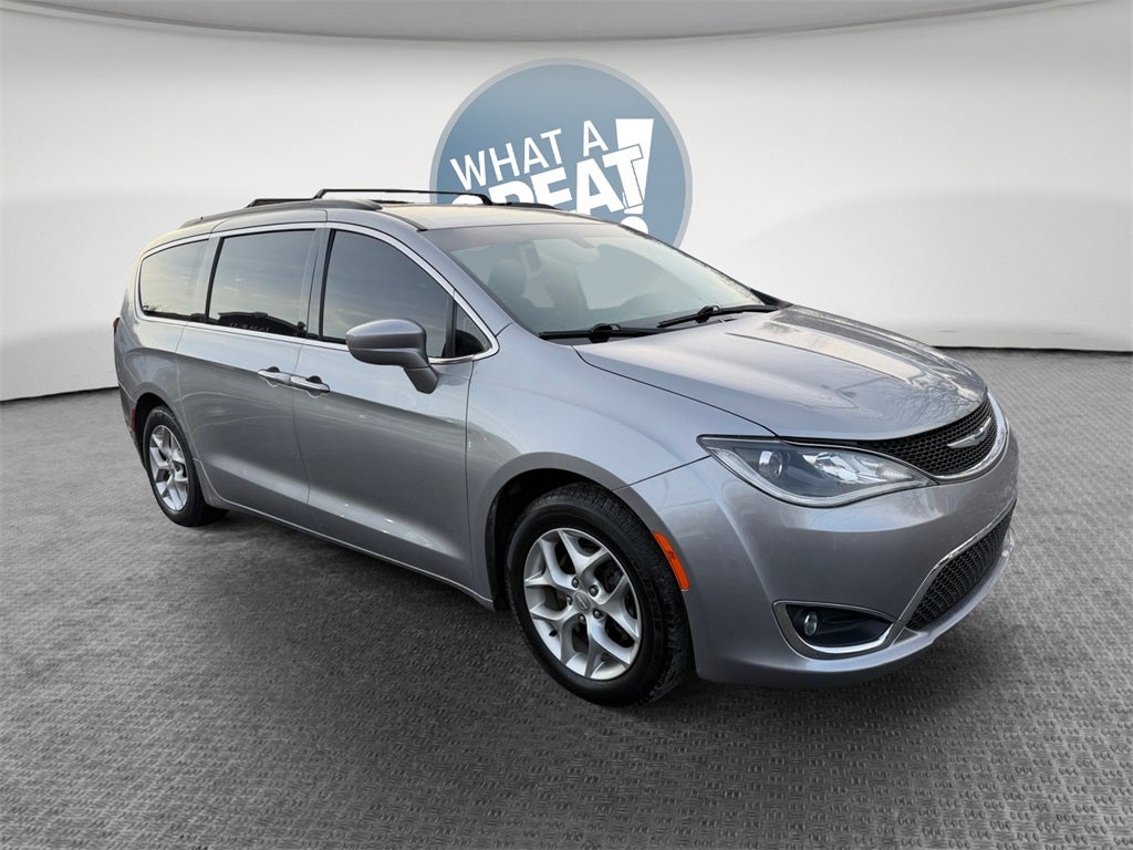 2019 Chrysler Pacifica Touring Plus FWD