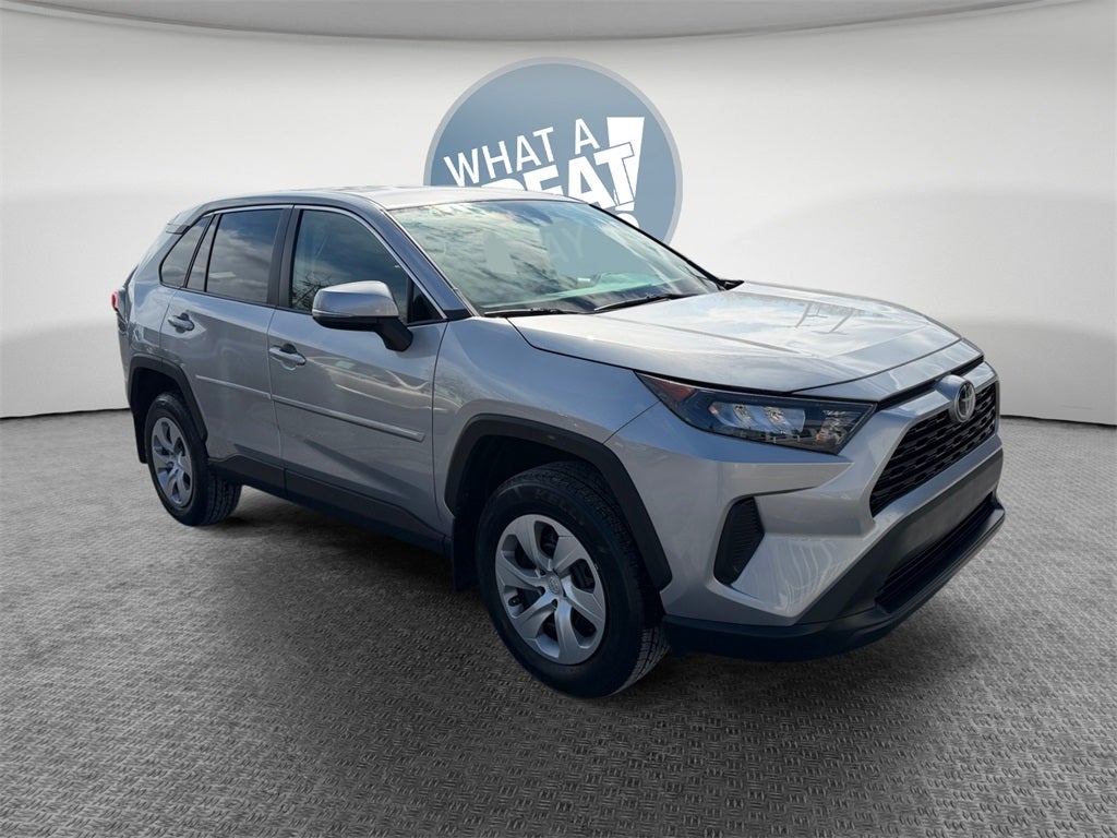 2022 Toyota RAV4 LE AWD