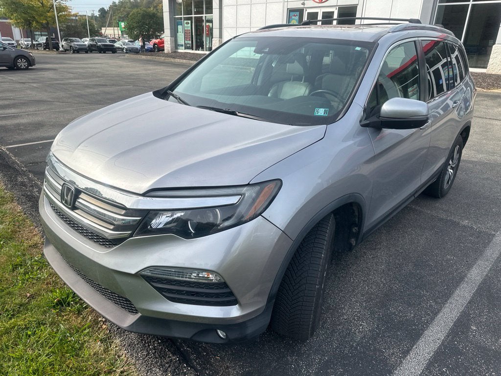 Lunar Silver Metallic 2017 Honda Pilot SUV / Crossover All-Wheel Drive 6-Speed Automatic