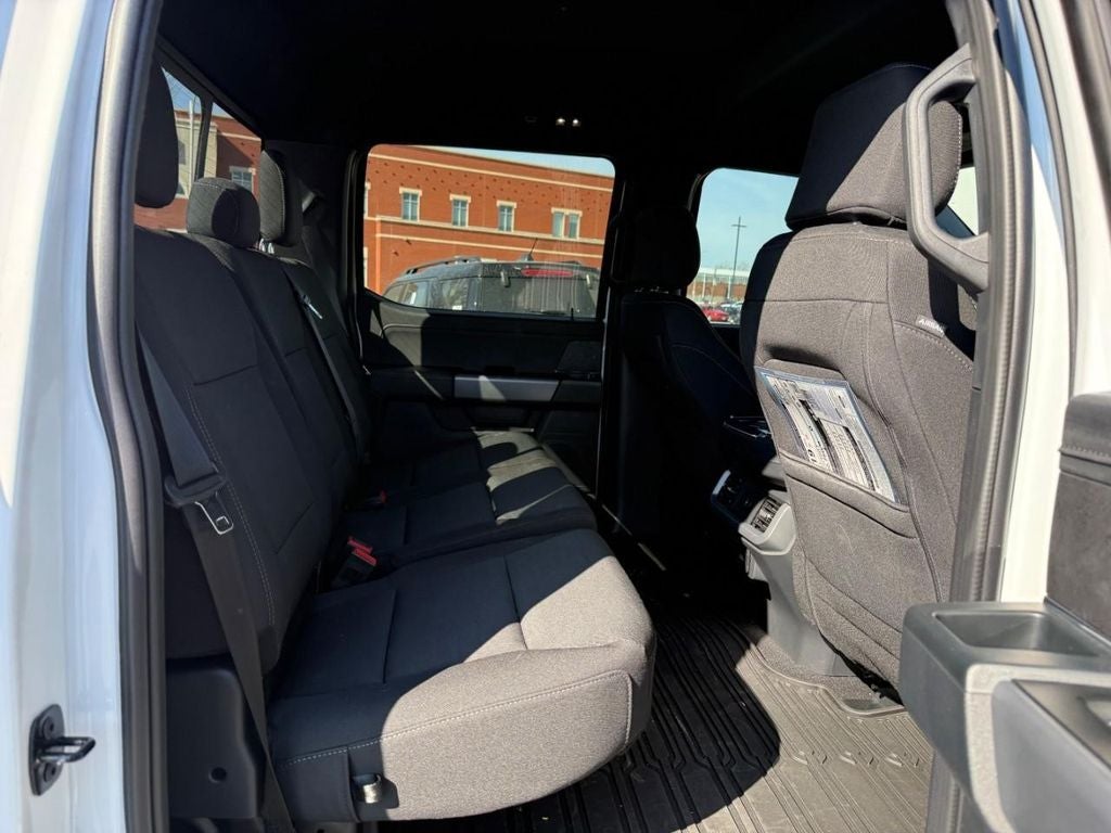 View vehicle photo 5