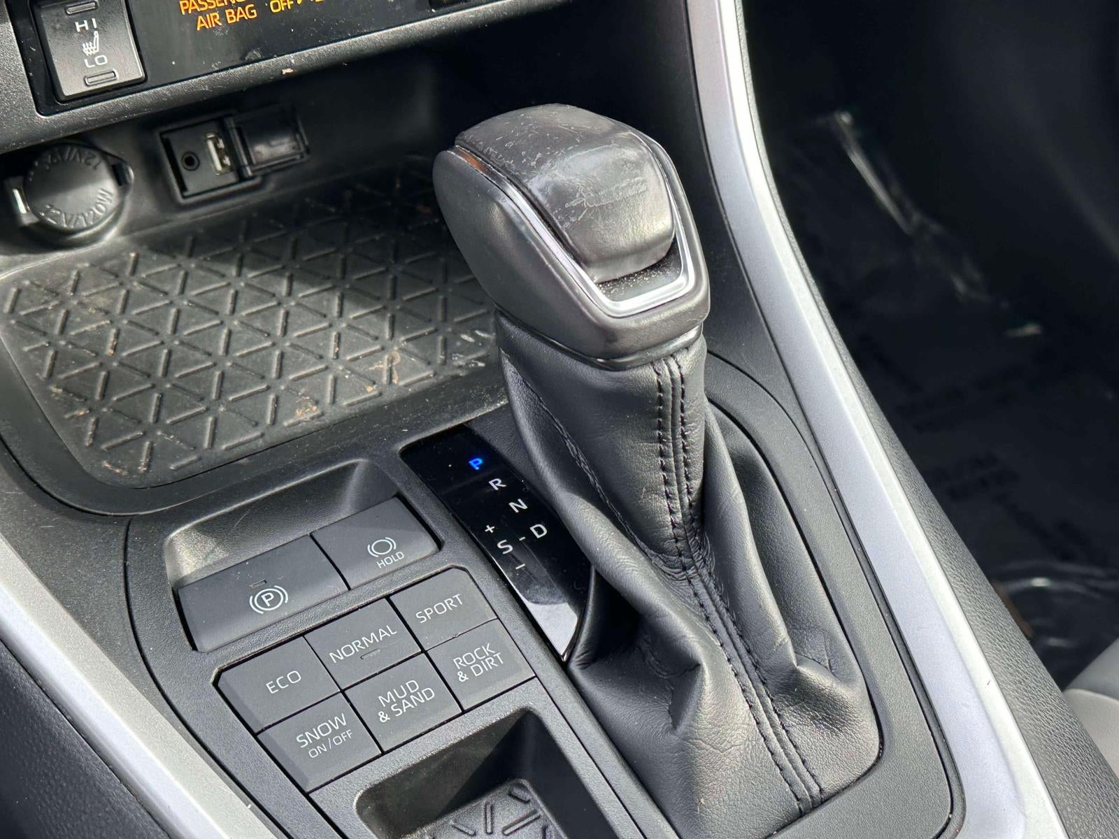 2019 Toyota RAV4 XLE Premium AWD (Natl)