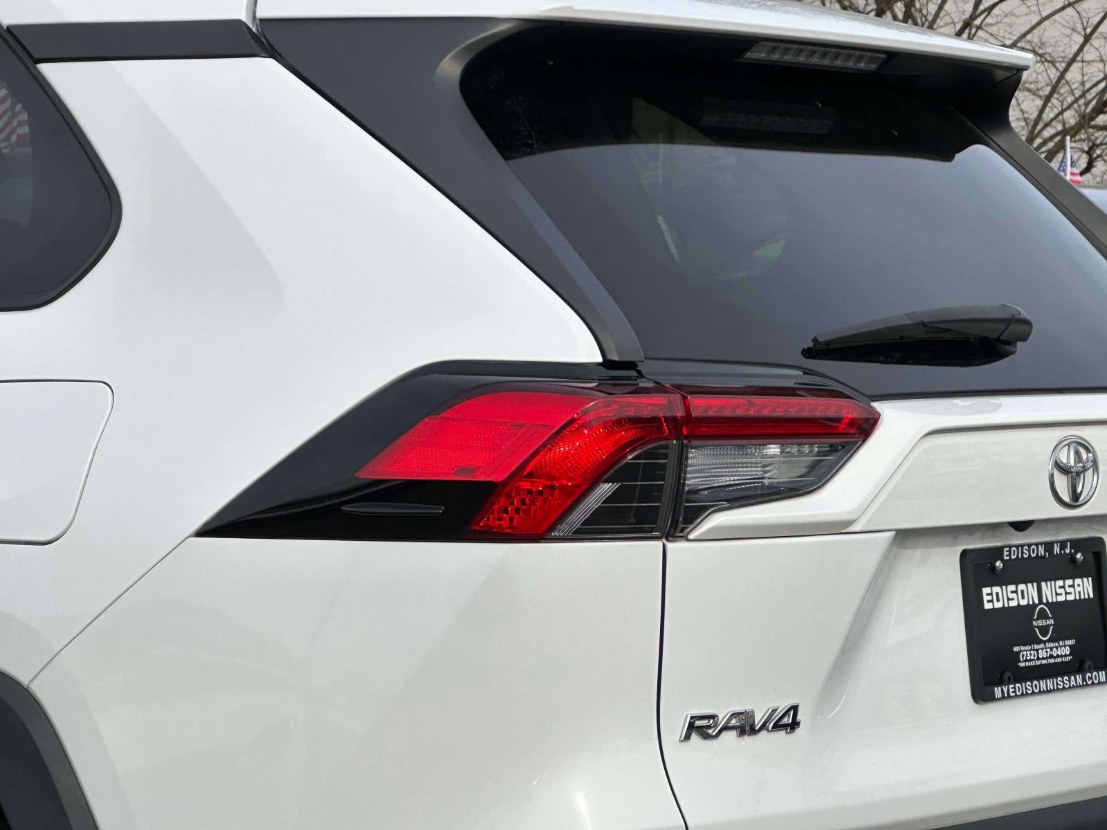 2019 Toyota RAV4 XLE Premium AWD (Natl)