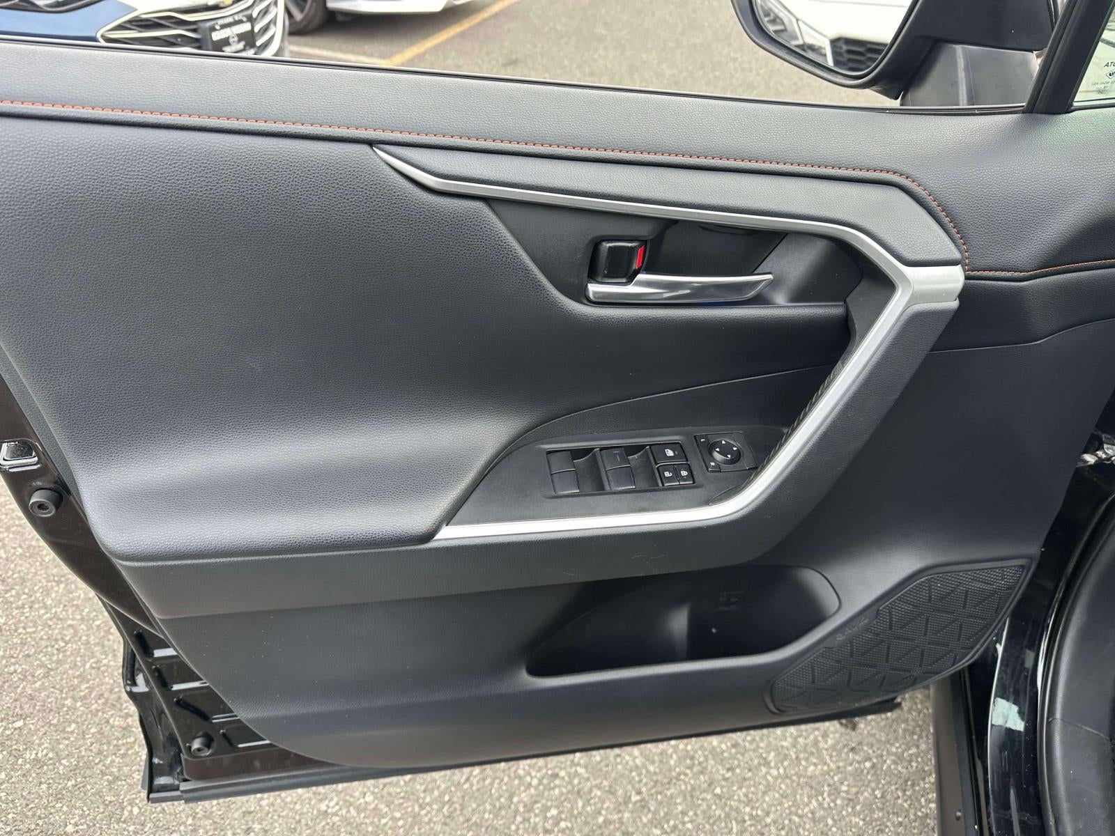 2019 Toyota RAV4 Adventure AWD (Natl)