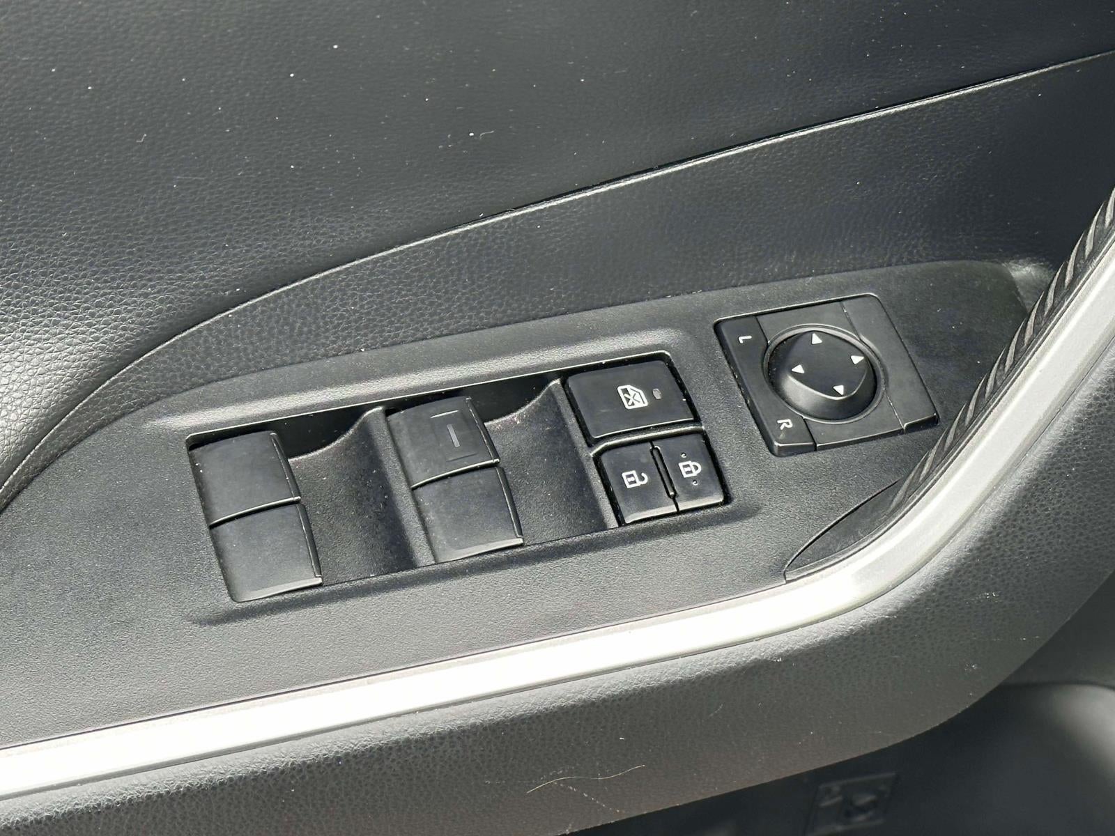 2019 Toyota RAV4 Adventure AWD (Natl)