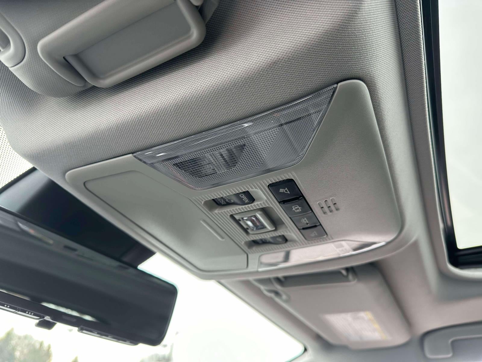 2019 Toyota RAV4 Adventure AWD (Natl)