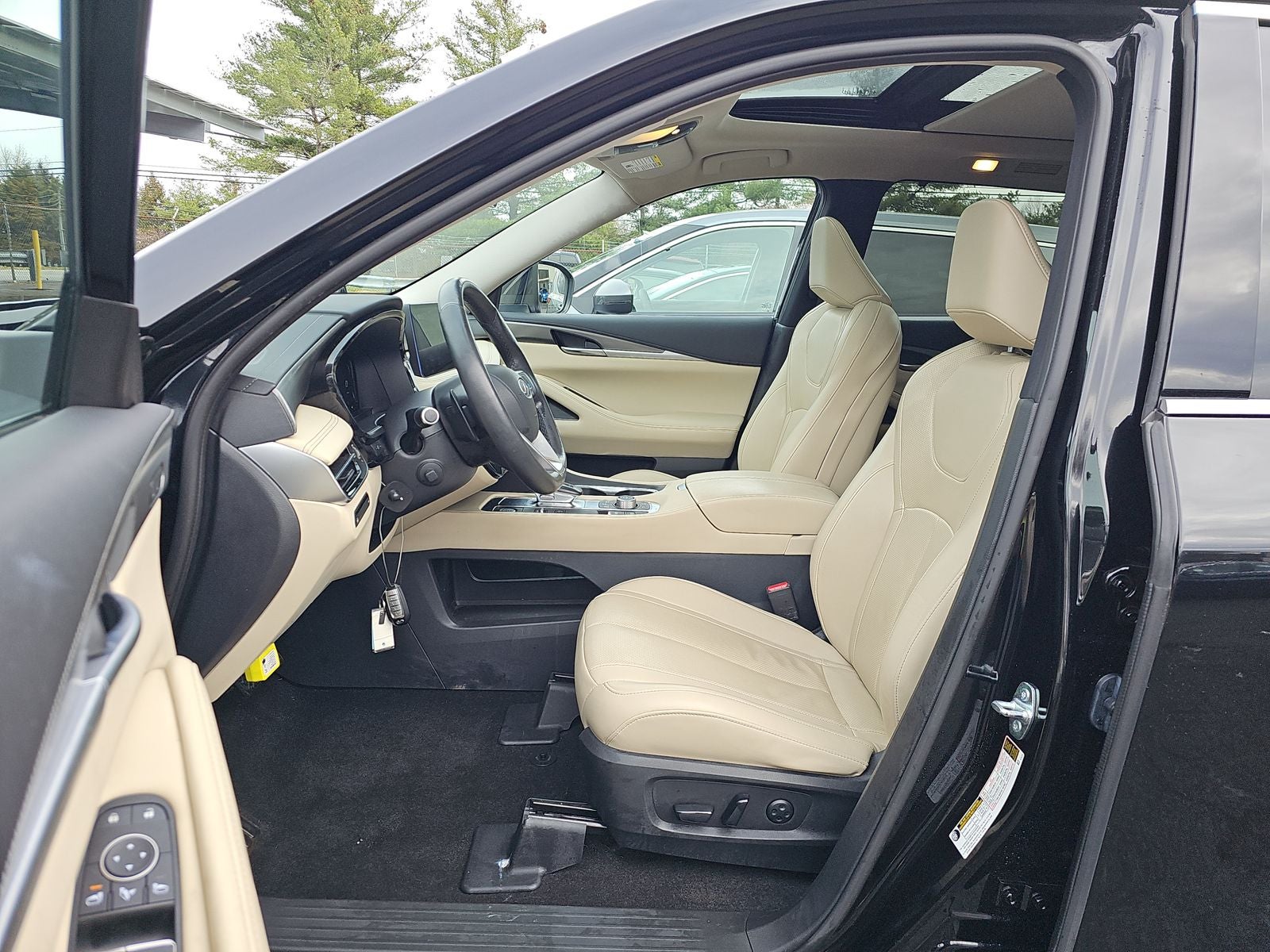 2023 INFINITI QX60 LUXE AWD