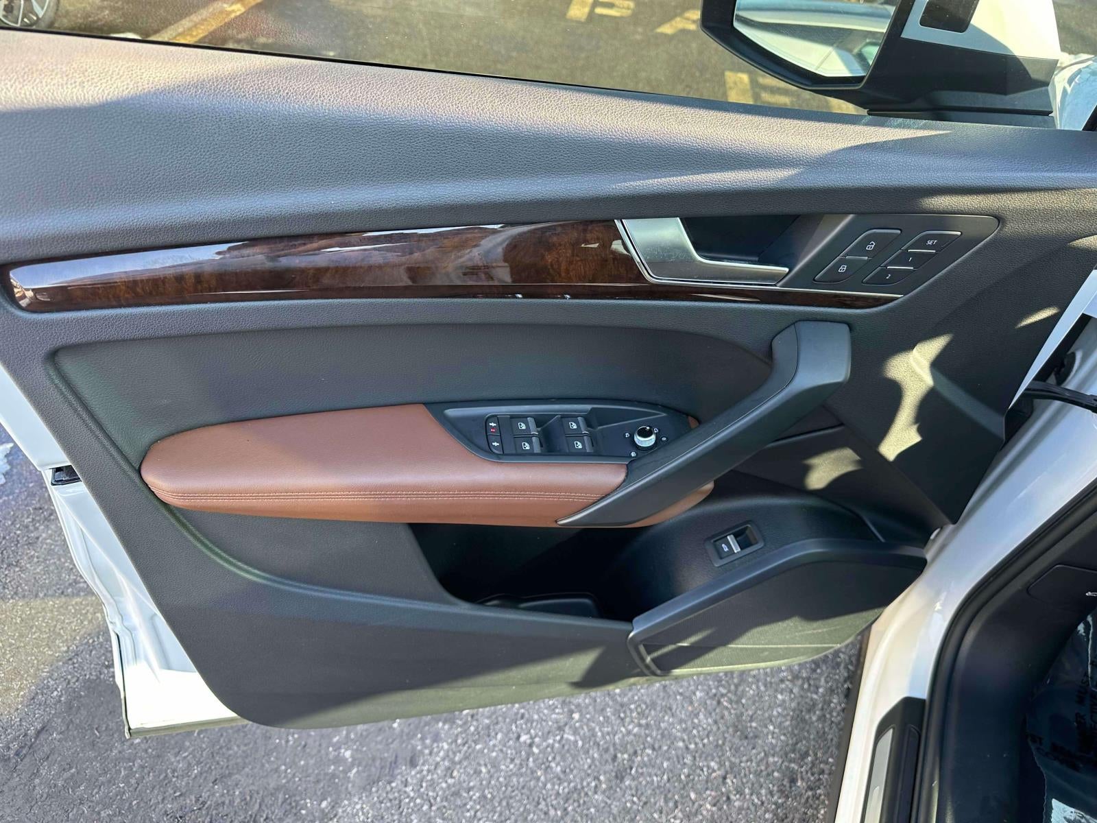 2019 Audi Q5 Premium Plus 45 TFSI quattro