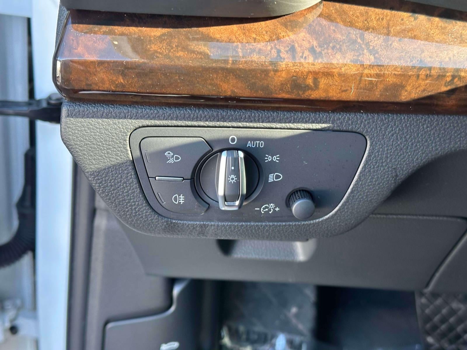 2019 Audi Q5 Premium Plus 45 TFSI quattro