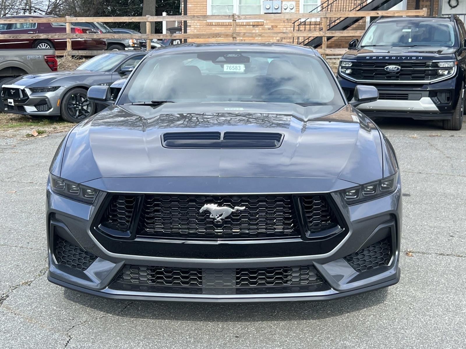 View vehicle photo 2