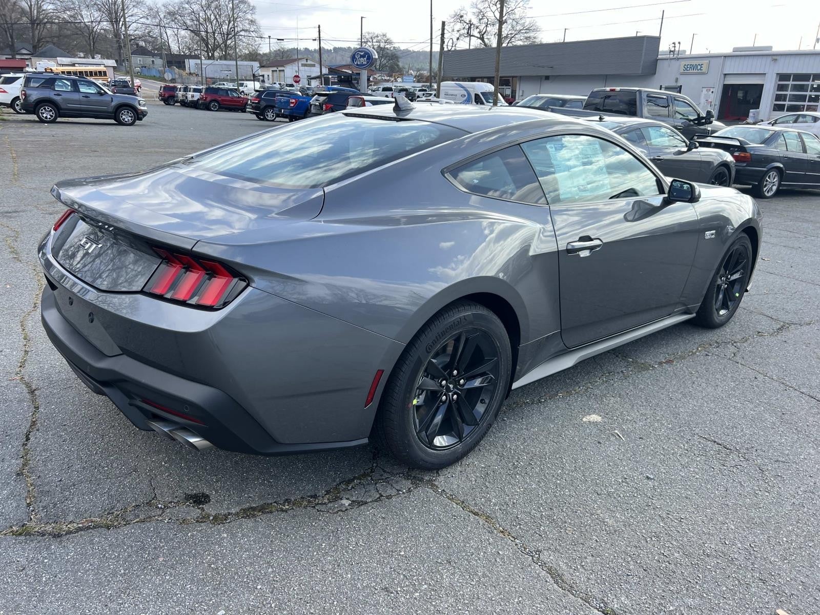 View vehicle photo 7