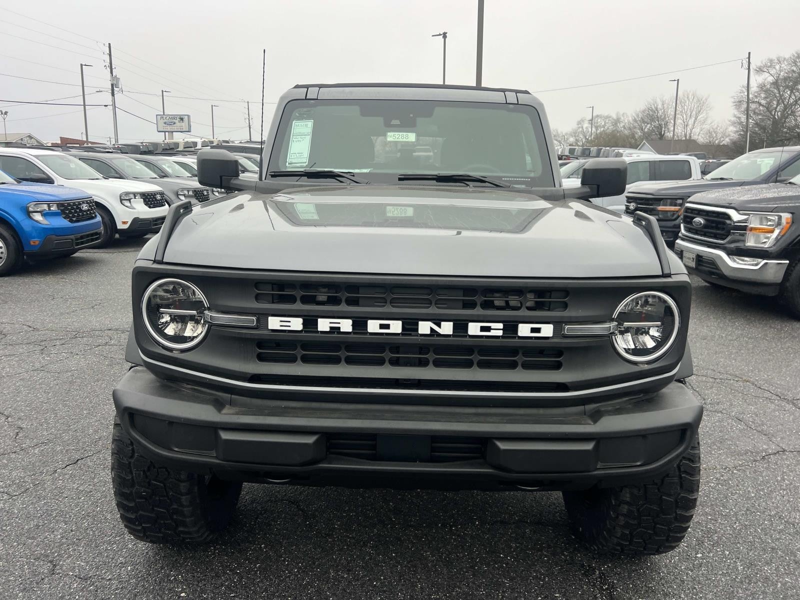 View vehicle photo 2