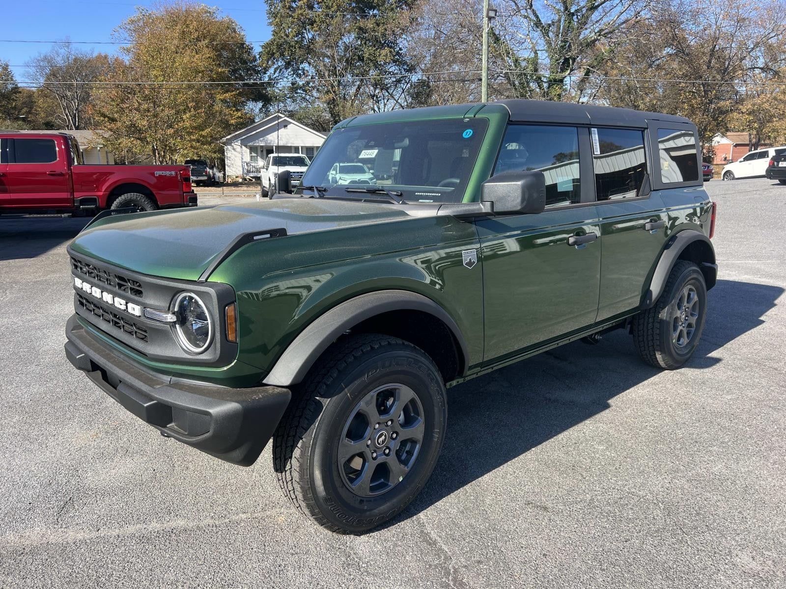 View vehicle photo 3