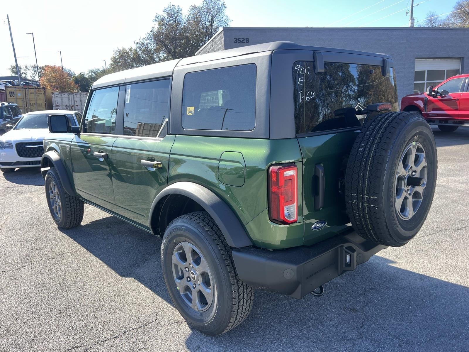 View vehicle photo 5