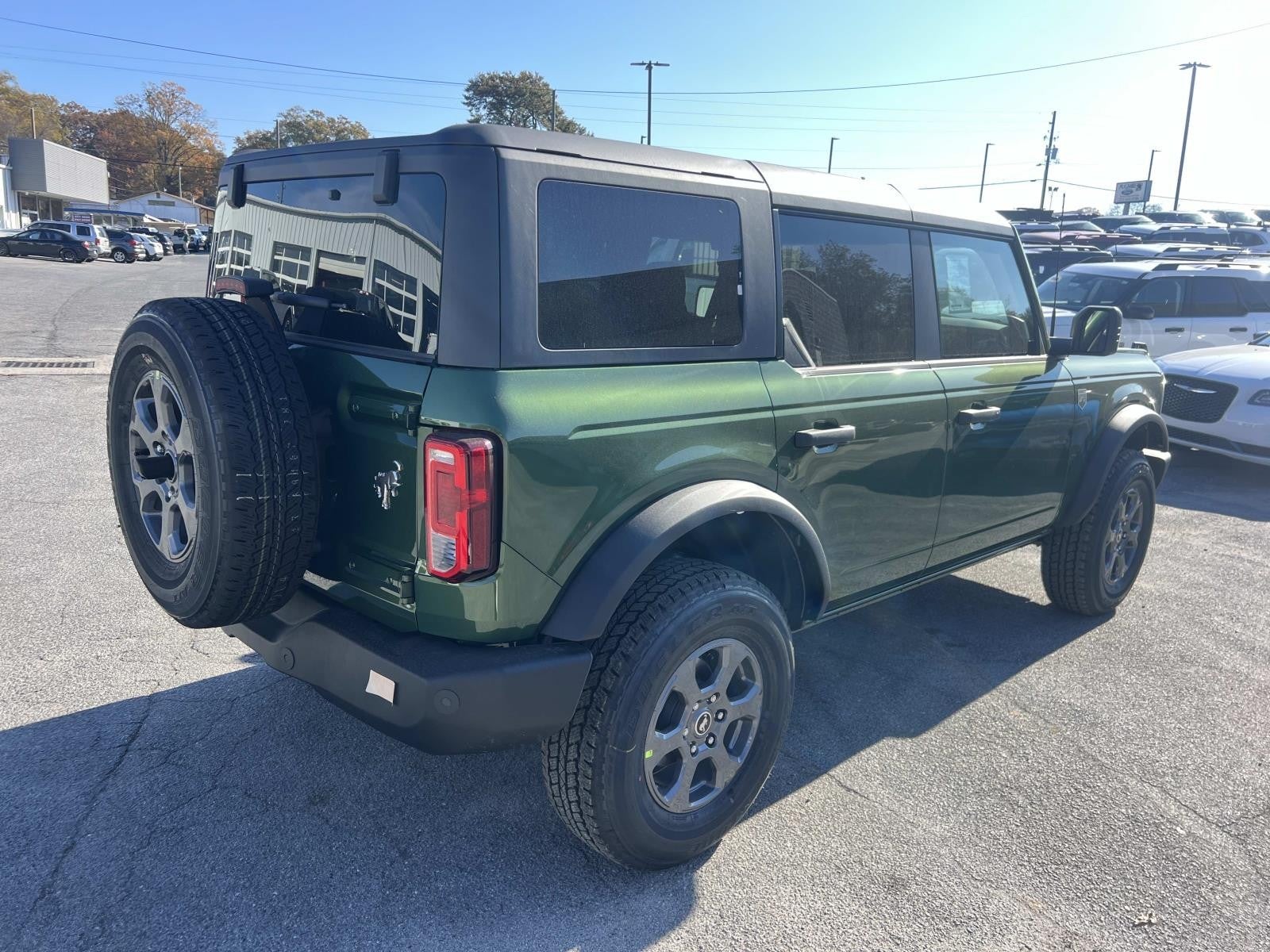 View vehicle photo 7