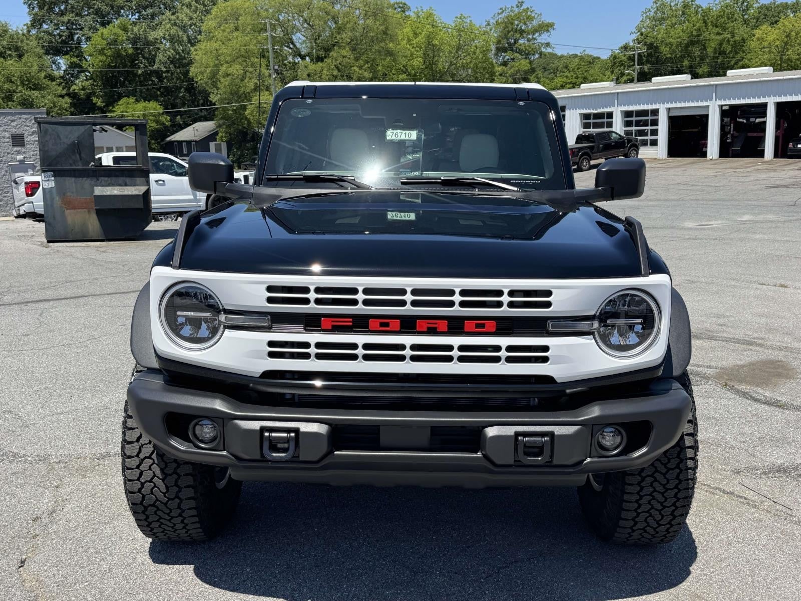 View vehicle photo 2
