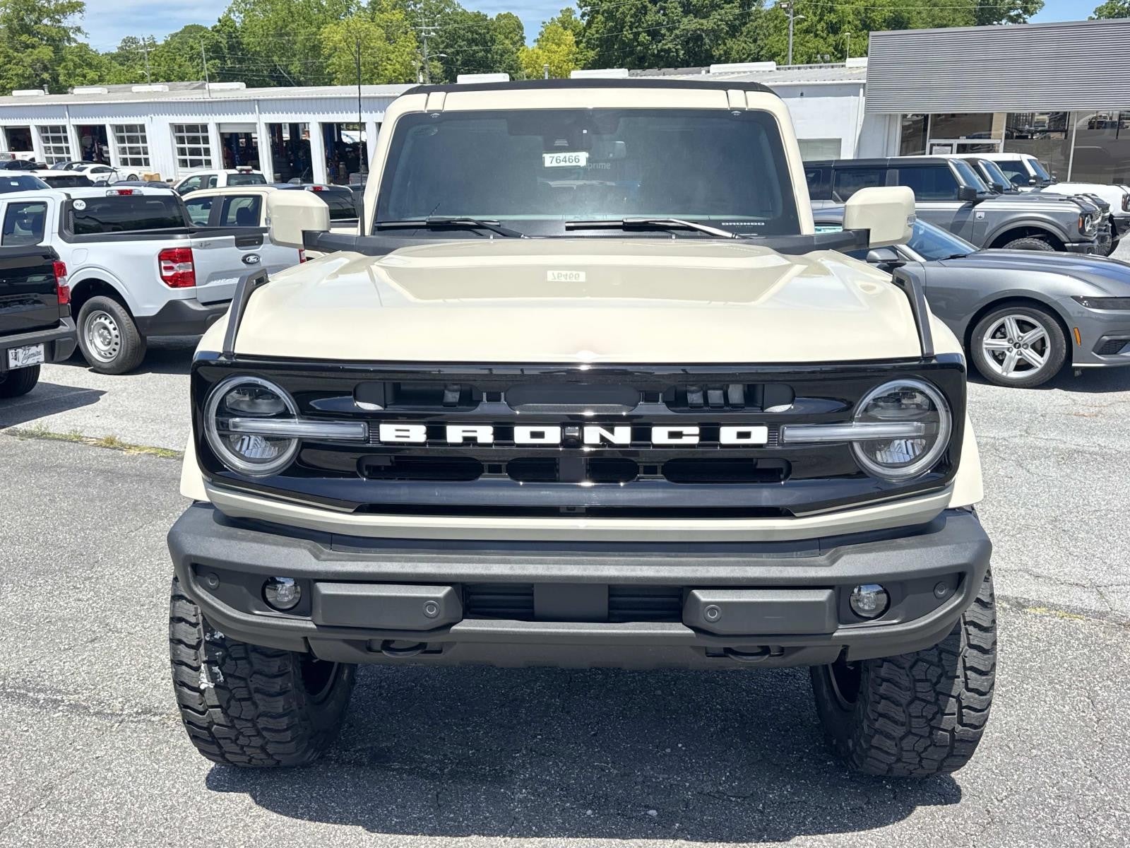 View vehicle photo 2