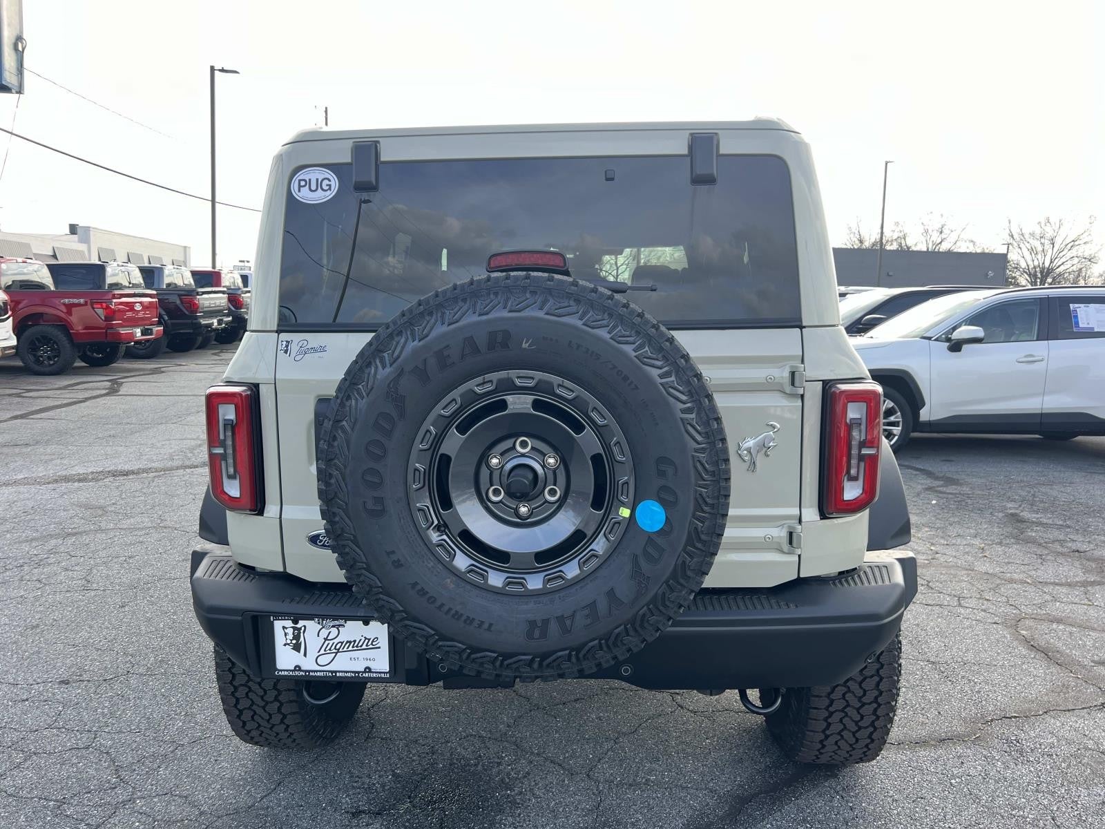 View vehicle photo 6