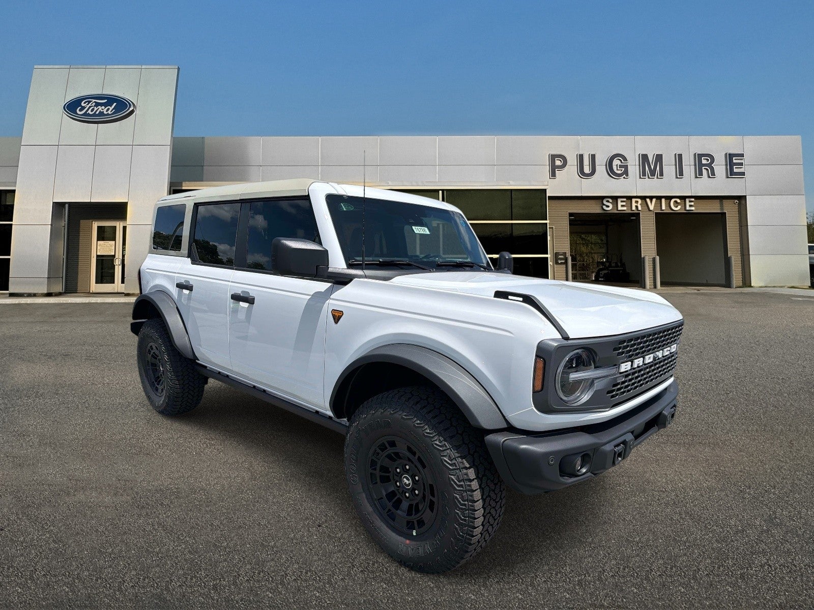 Oxford White 2026 Ford Bronco SUV / Crossover Four-Wheel Drive Manual