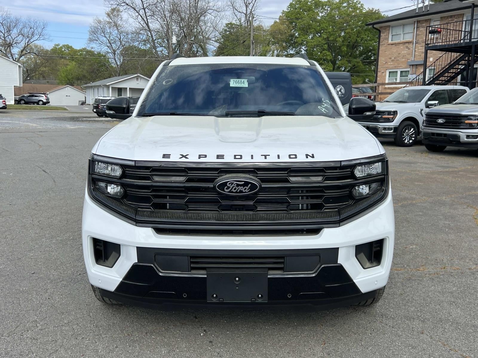 View vehicle photo 2