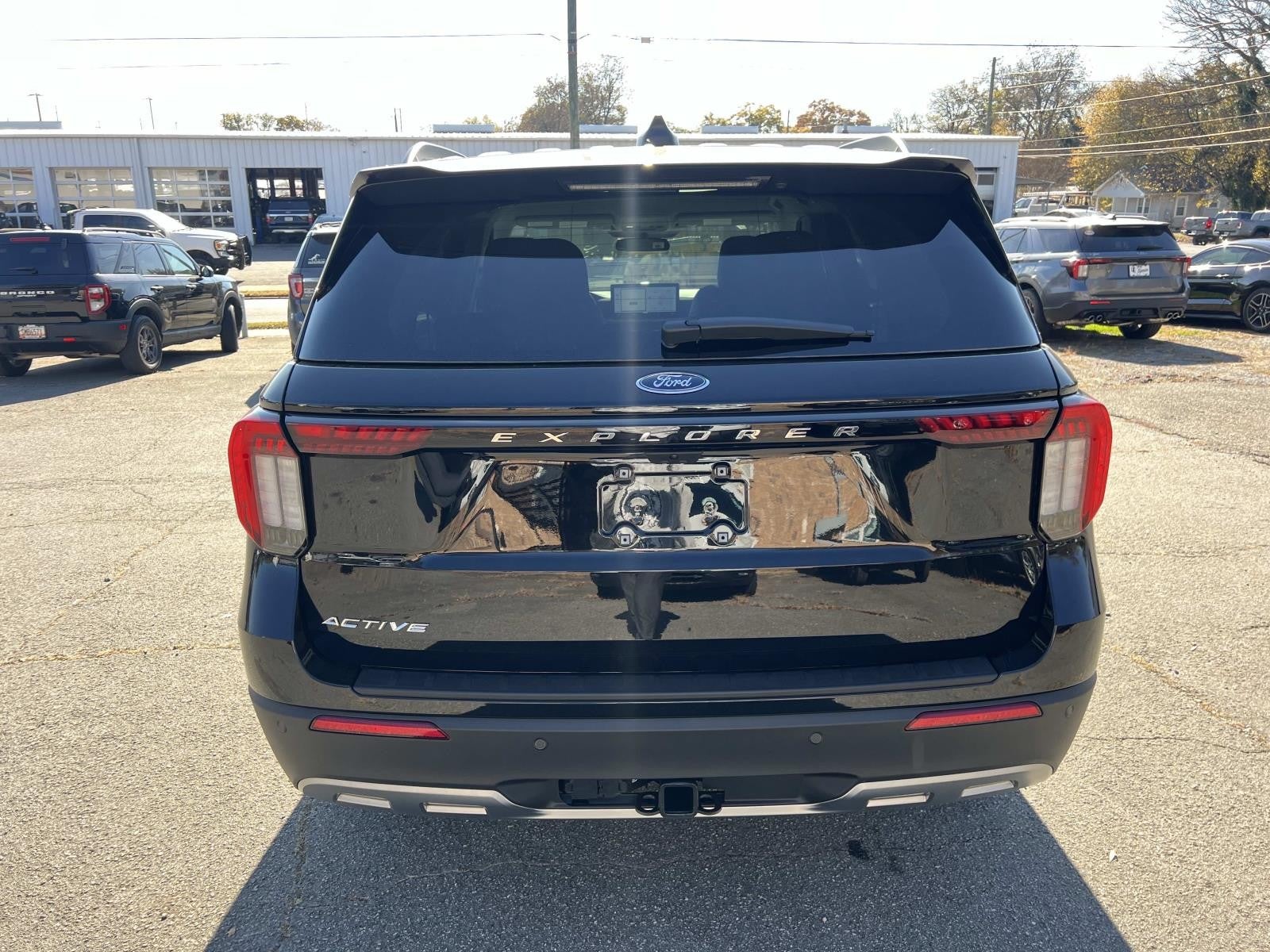 View vehicle photo 6