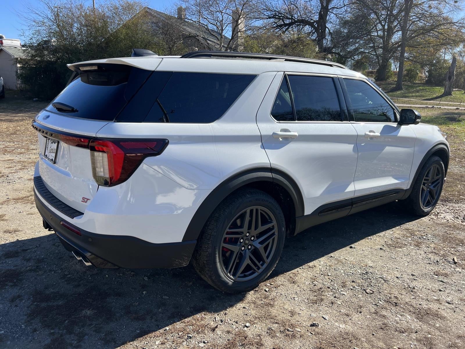 View vehicle photo 7