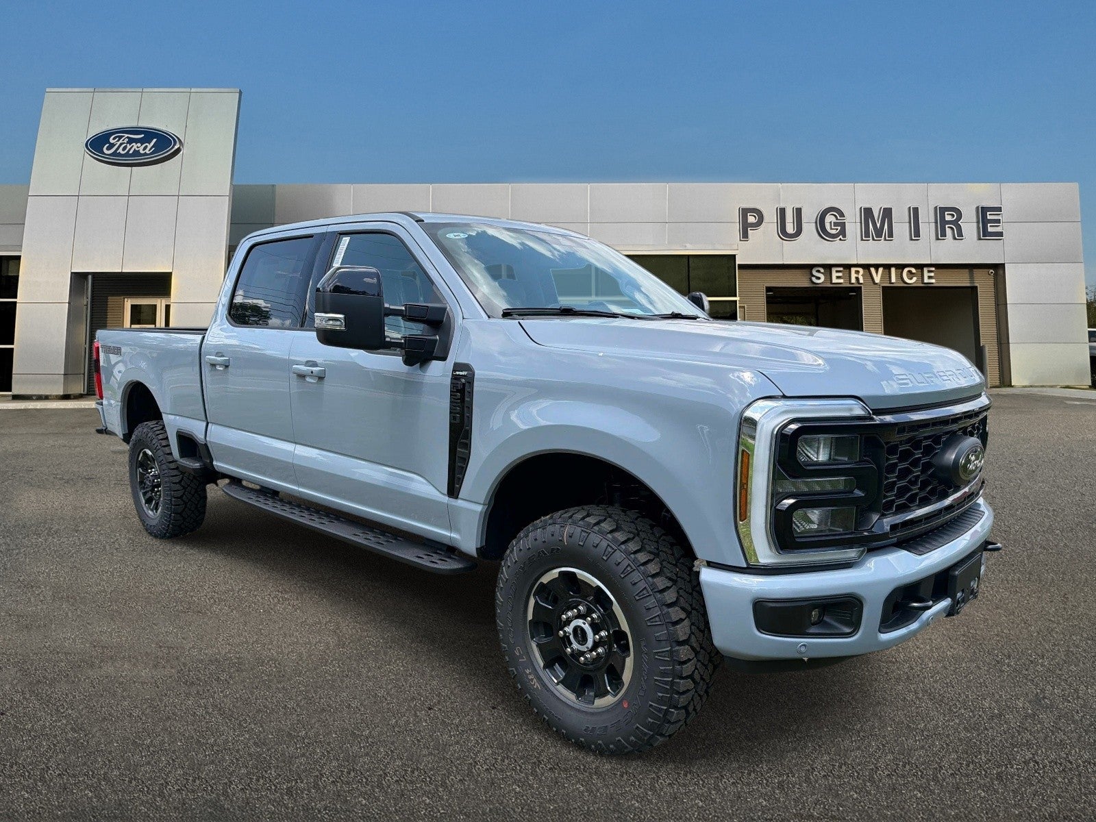 Glacier Gray 2026 Ford F-250 Super Duty Pickup Truck Four-Wheel Drive Automatic