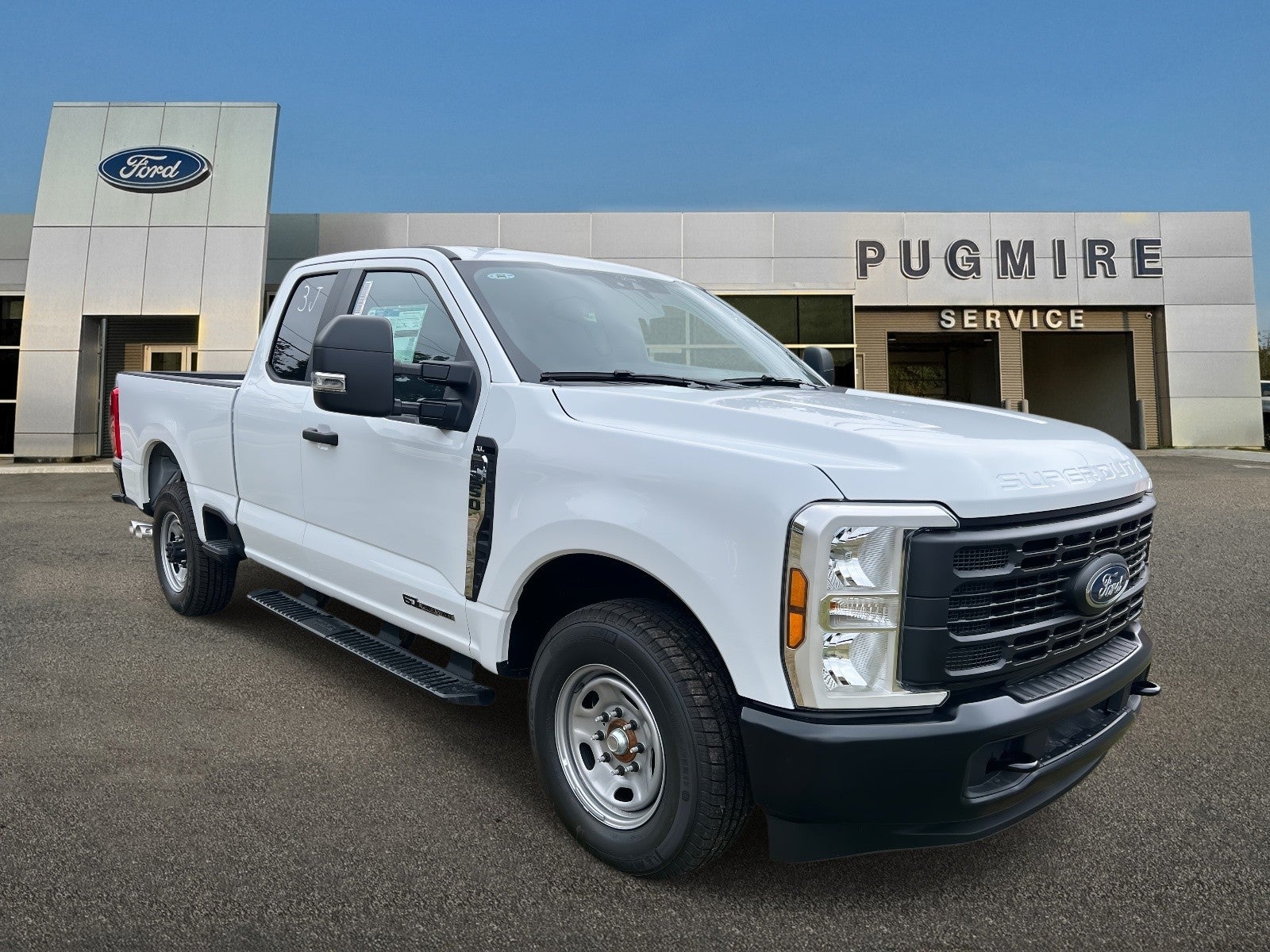 Oxford White 2026 Ford F-350 Super Duty Pickup Truck 4X2 Automatic