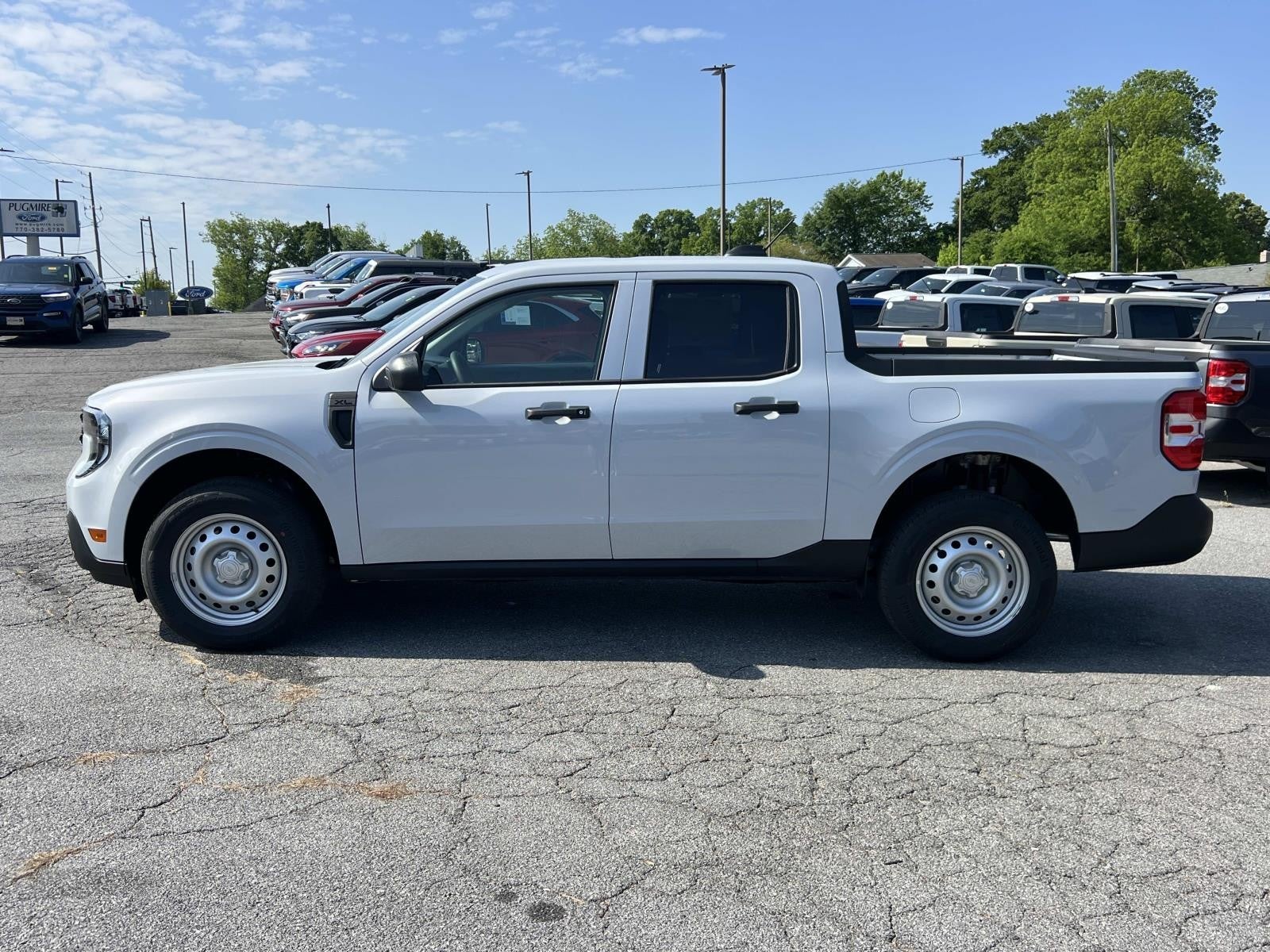 View vehicle photo 4