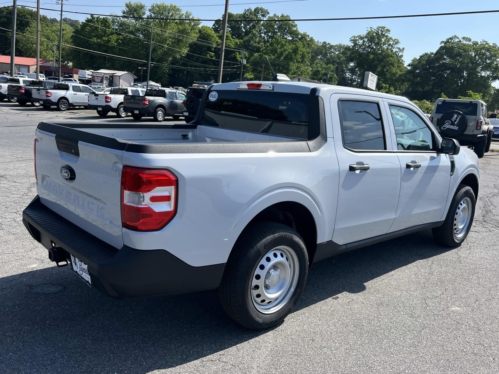View vehicle photo 7