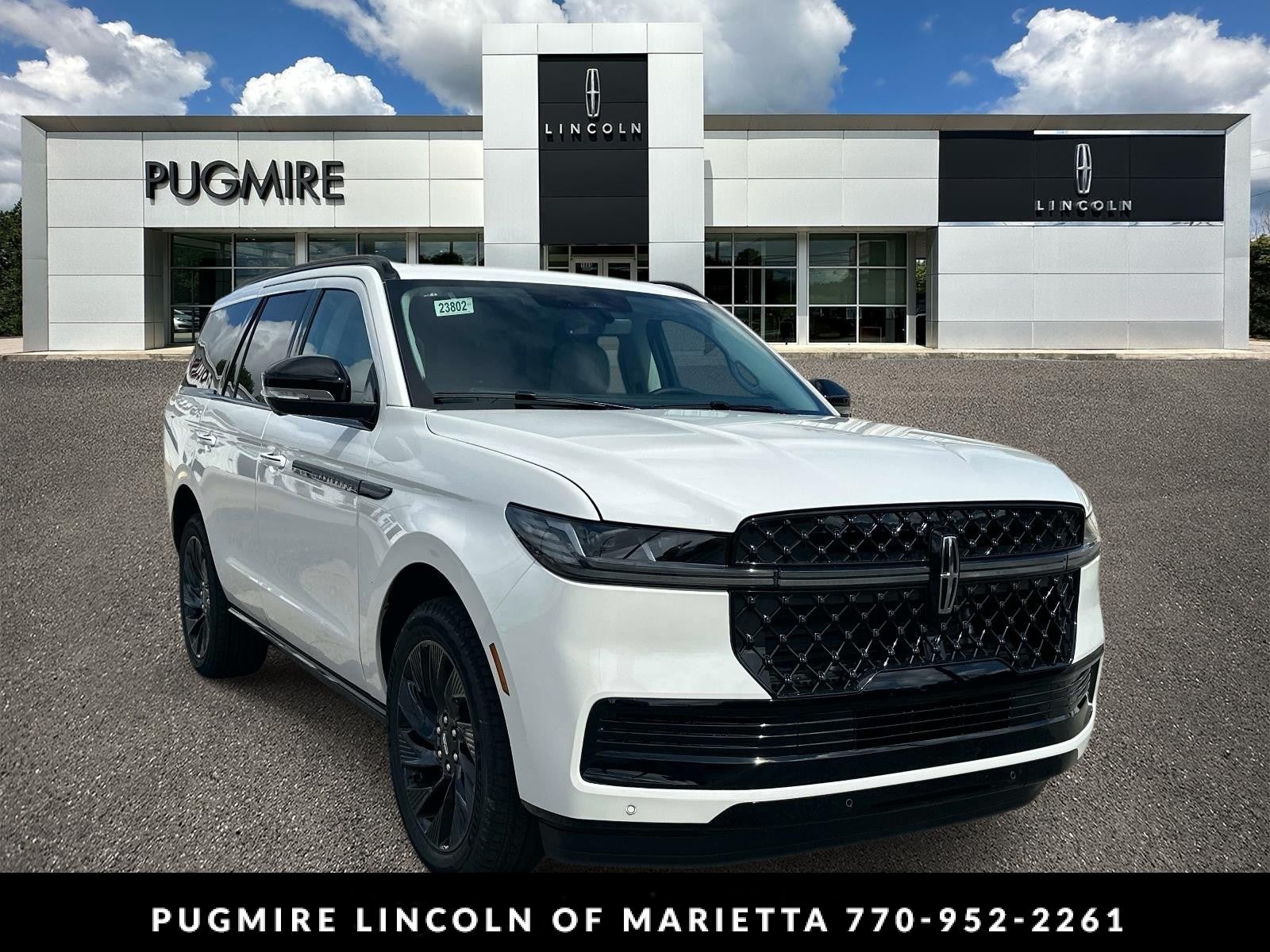 Pristine White Metallic Tri-Coat 2026 Lincoln Navigator SUV / Crossover Four-Wheel Drive Automatic