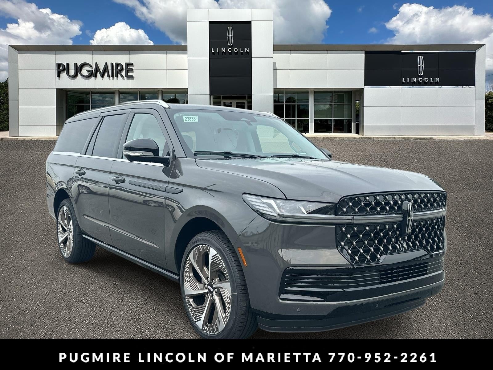 Black (Chroma Caviar Dark Gray Metallic Clearcoat) 2027 Lincoln Navigator SUV / Crossover Four-Wheel Drive Automatic