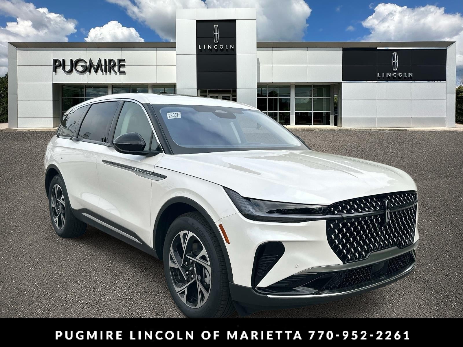 White Platinum Metallic Tri-Coat 2026 Lincoln Nautilus SUV / Crossover All-Wheel Drive Automatic