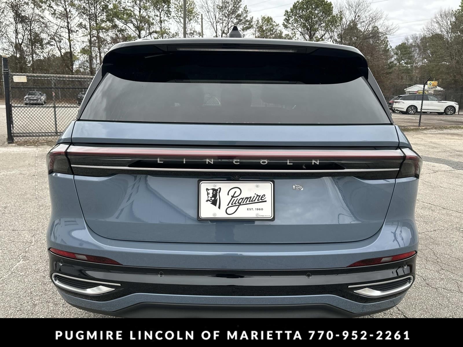 View vehicle photo 6