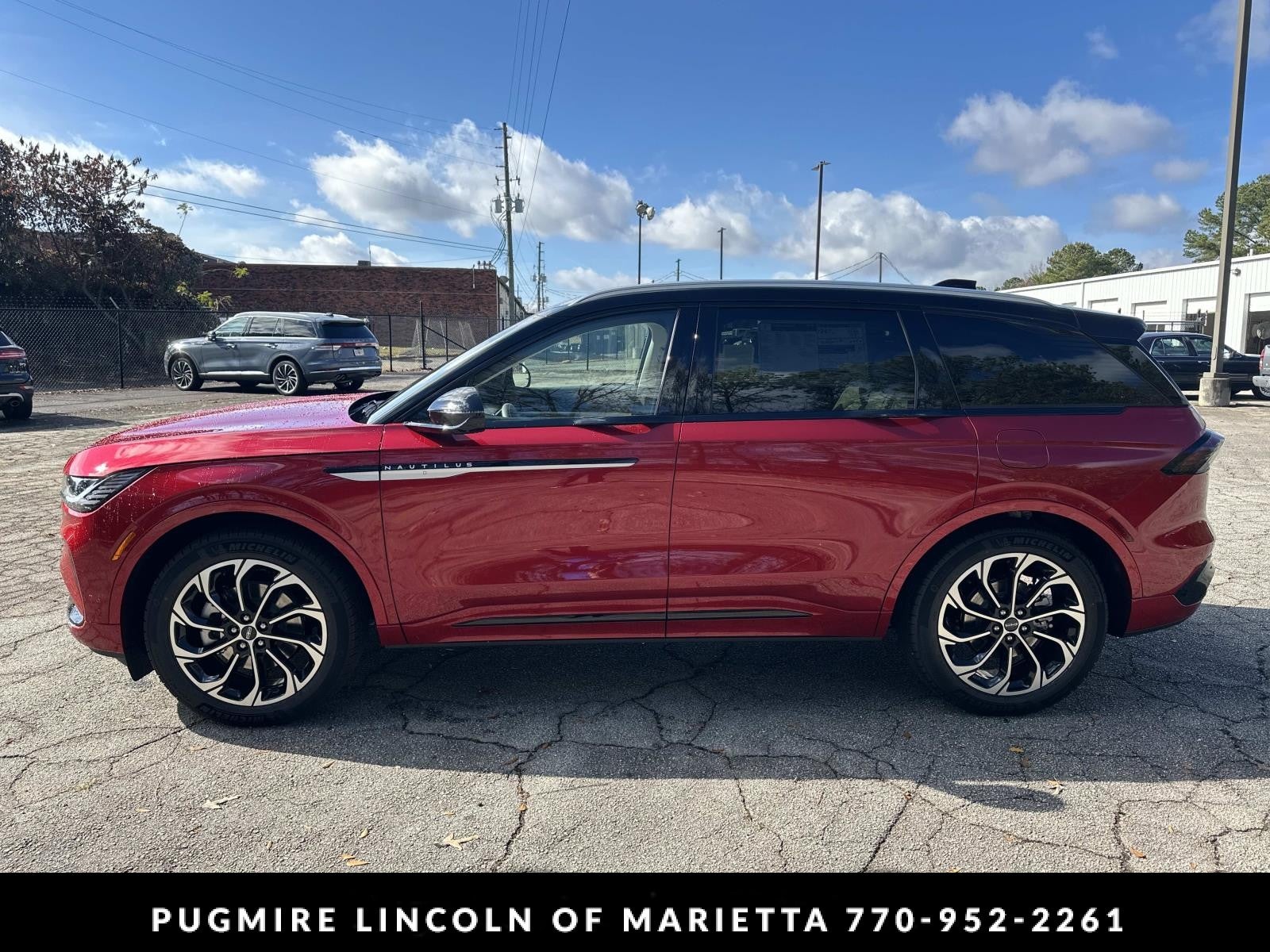 View vehicle photo 4