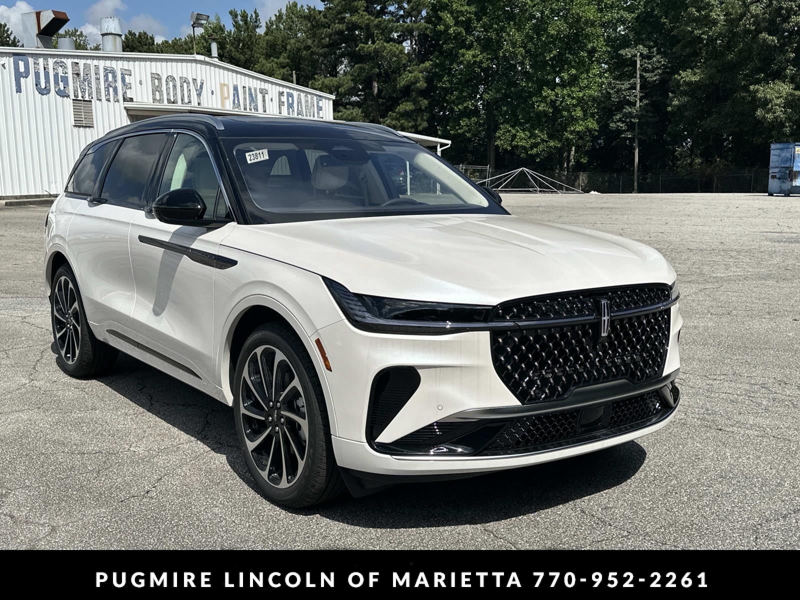 White Platinum Metallic Tri-Coat 2026 Lincoln Nautilus SUV / Crossover All-Wheel Drive Automatic