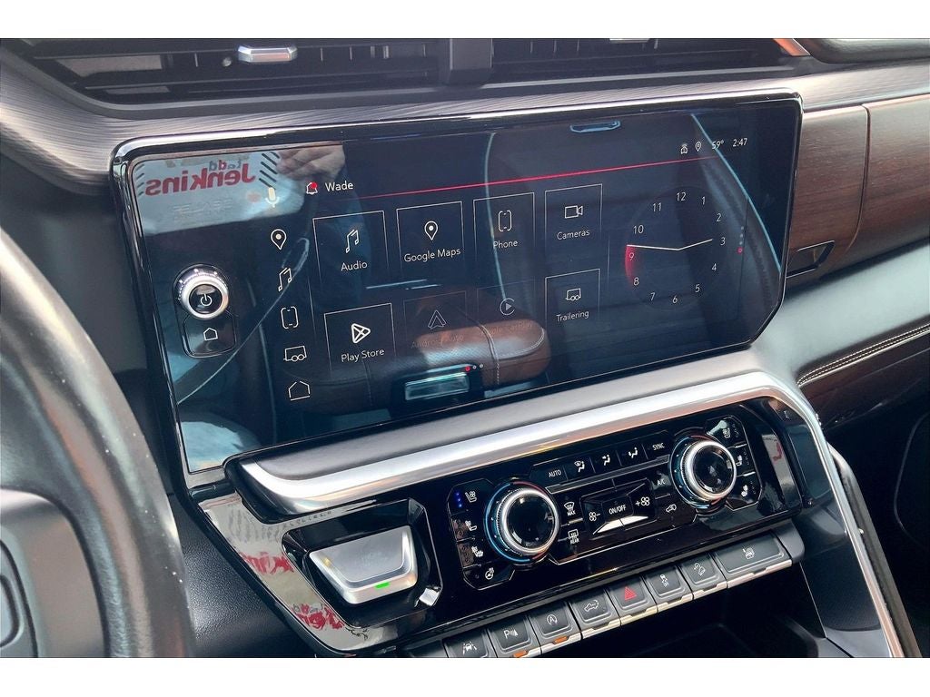 View vehicle photo 7