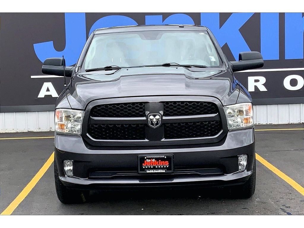 View vehicle photo 3