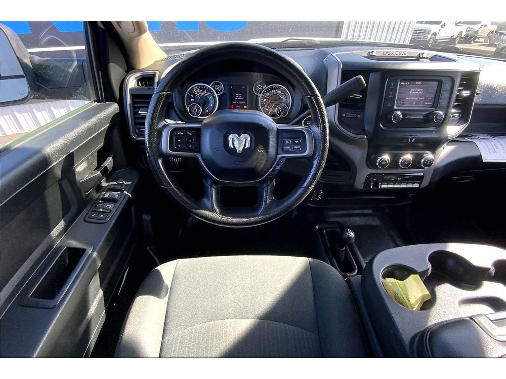 View vehicle photo 6