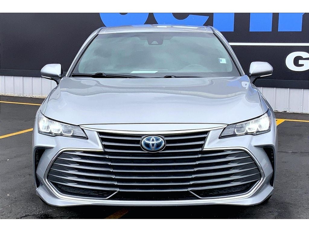 View vehicle photo 3