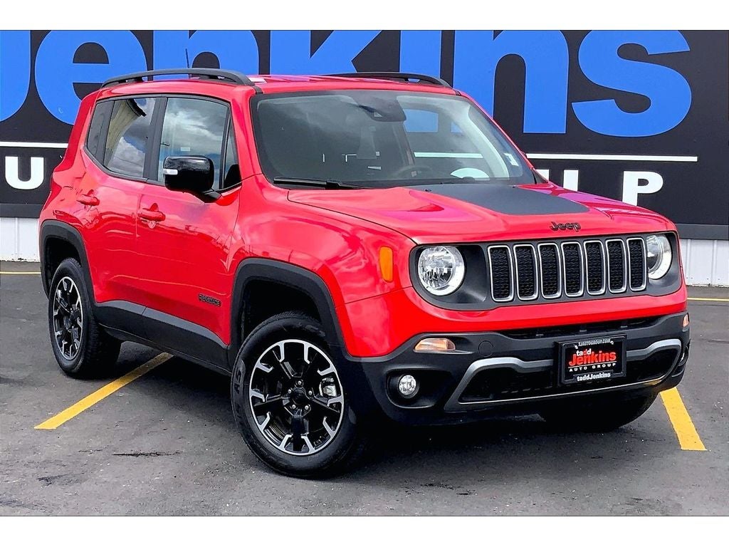 View vehicle photo 2