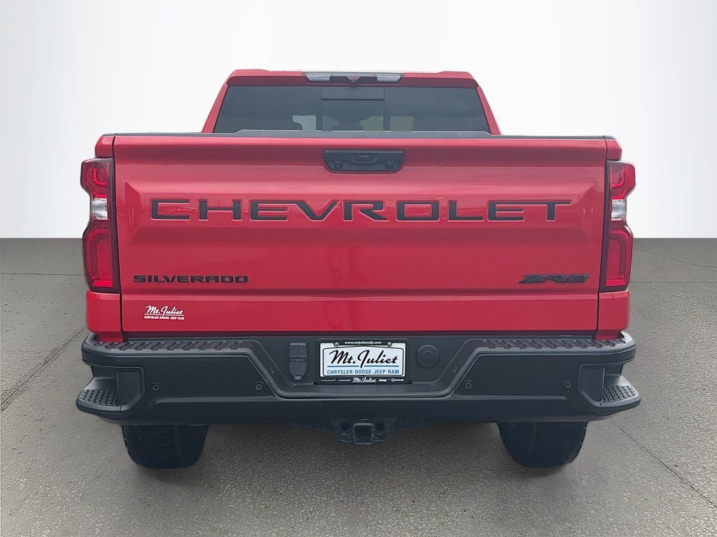 View vehicle photo 5